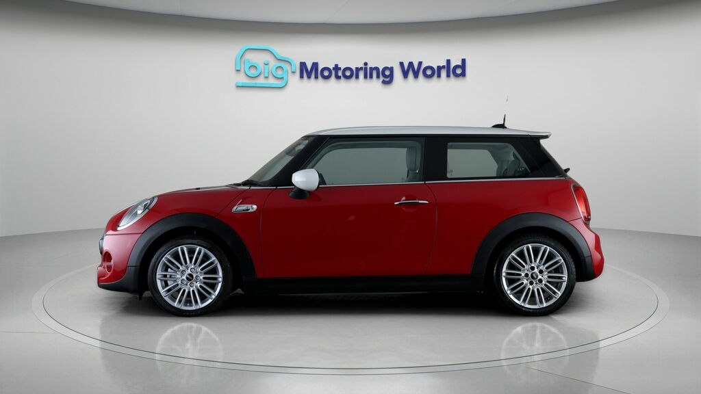 Mini Hatch Cooper S Exclusive MF20NMZ Red #4