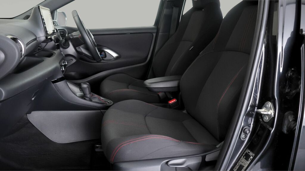 Toyota Yaris Design Silver #13