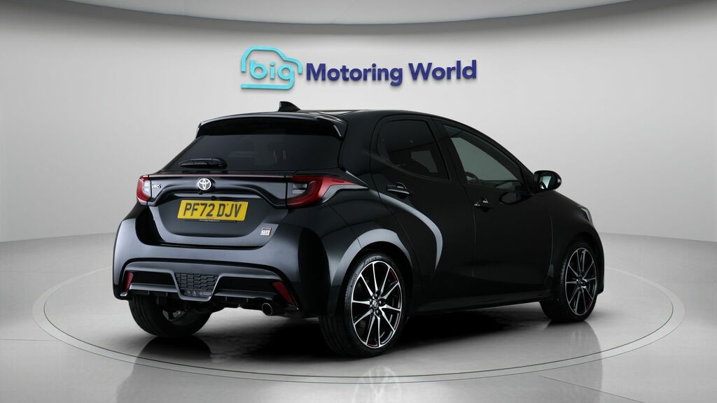 Toyota Yaris Design Silver #7