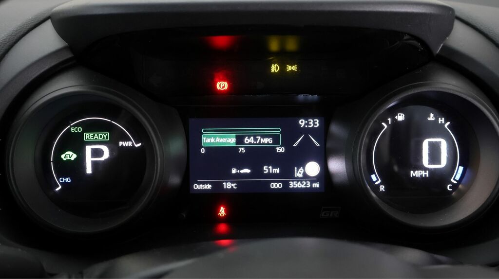 Toyota Yaris Design Silver #10