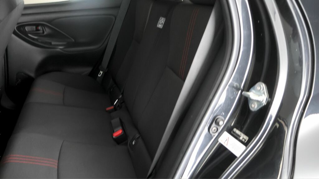 Toyota Yaris Design Silver #15