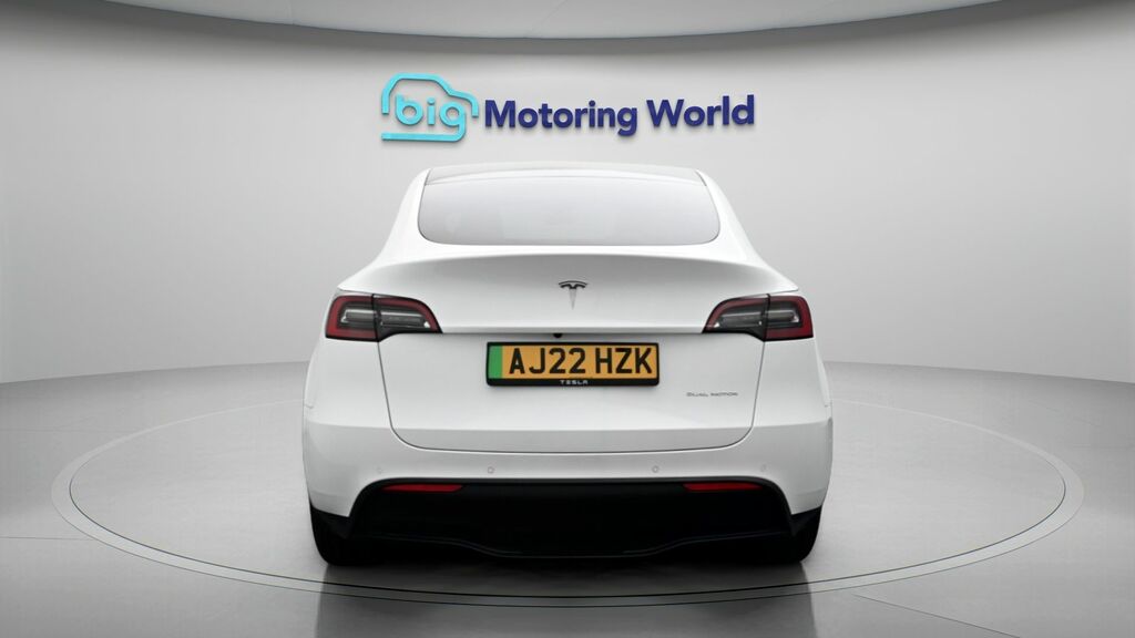 Tesla Model Y Long Range AJ22HZK White #6