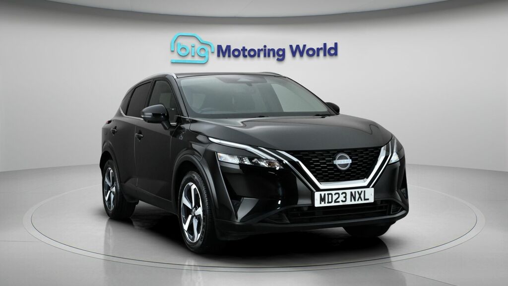 Nissan Qashqai N-connecta MD23NXL Black