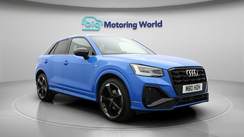Audi Q2 Sport White #1
