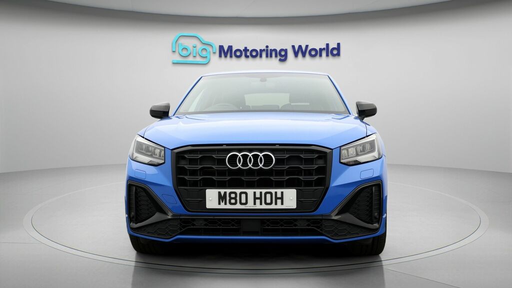Audi Q2 Sport White #2
