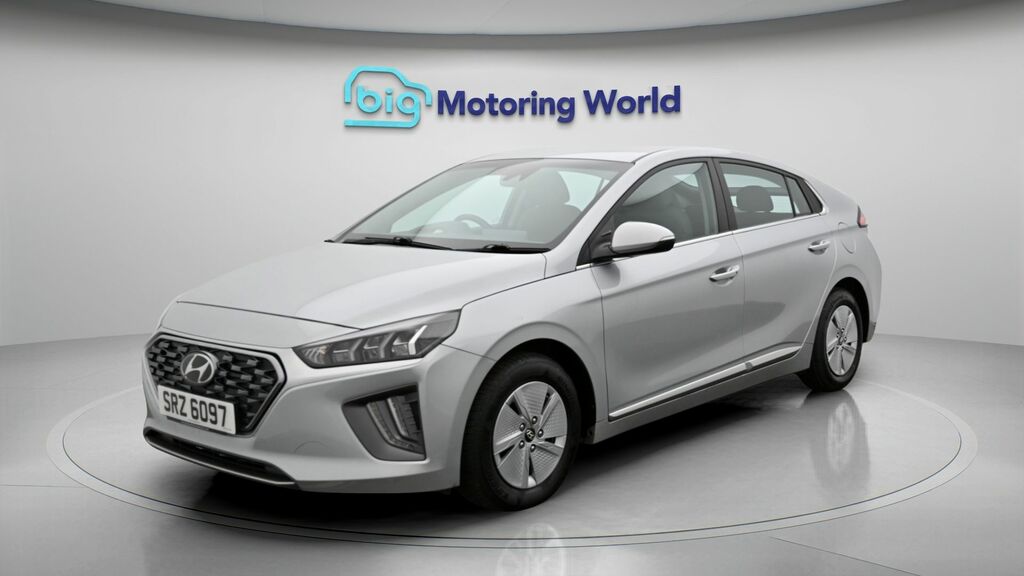 Hyundai Ioniq Premium Silver #3