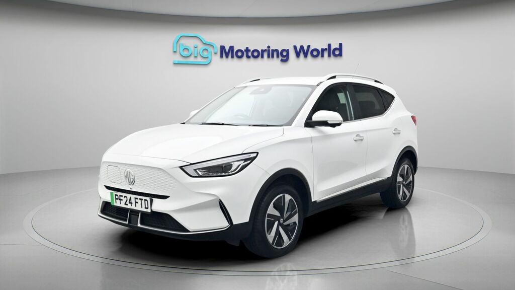 MG ZS Trophy Connect Long Range White #3