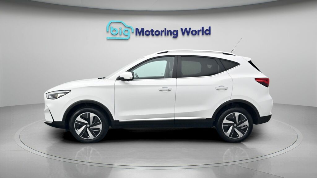 MG ZS Trophy Connect Long Range White #4