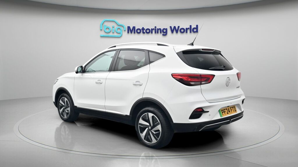 MG ZS Trophy Connect Long Range White #5