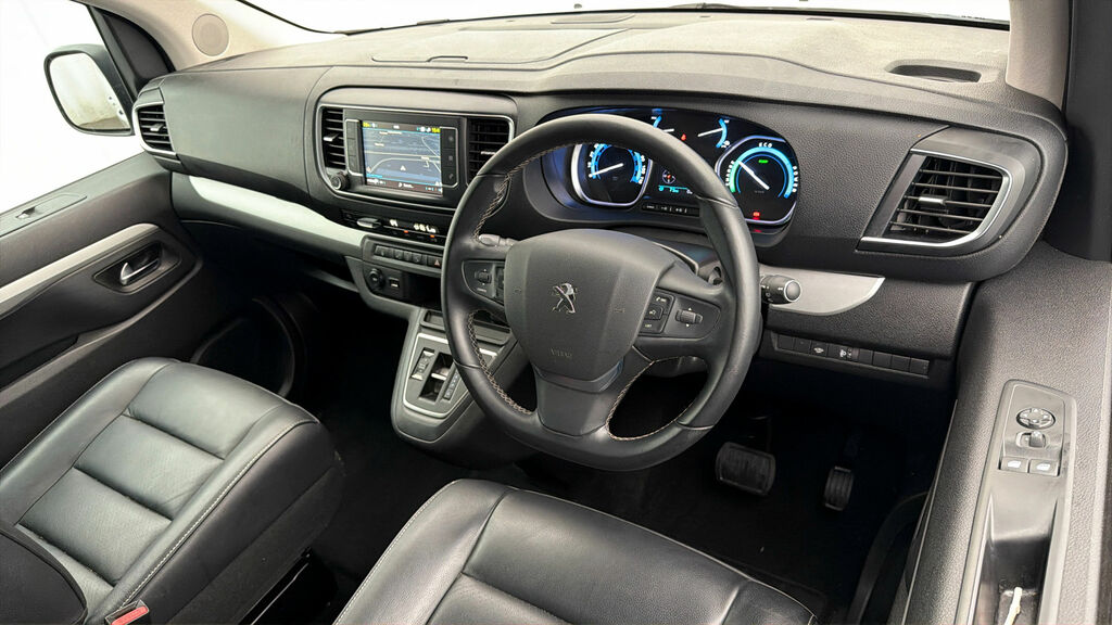 Peugeot e-Traveller E- Std 100Kw Bsn Vip 50Kwh Ss Black #9