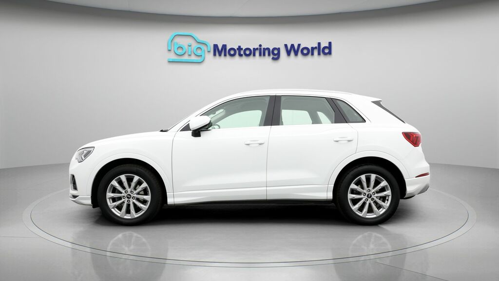Audi Q3 Sport SL71GKE White #4