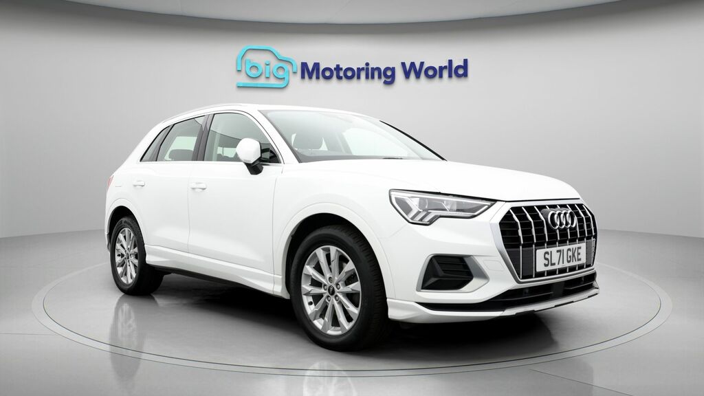 Audi Q3 Sport SL71GKE White