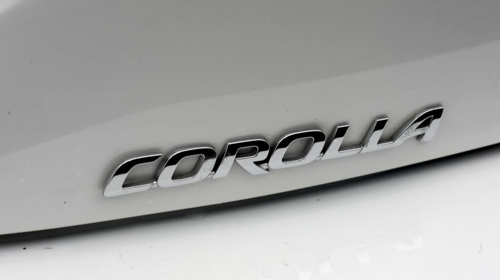 Toyota Corolla 1.8 Hybrid Excel Cvt Blue #21