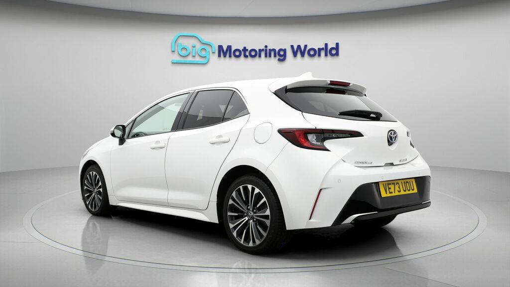 Toyota Corolla Design White #5