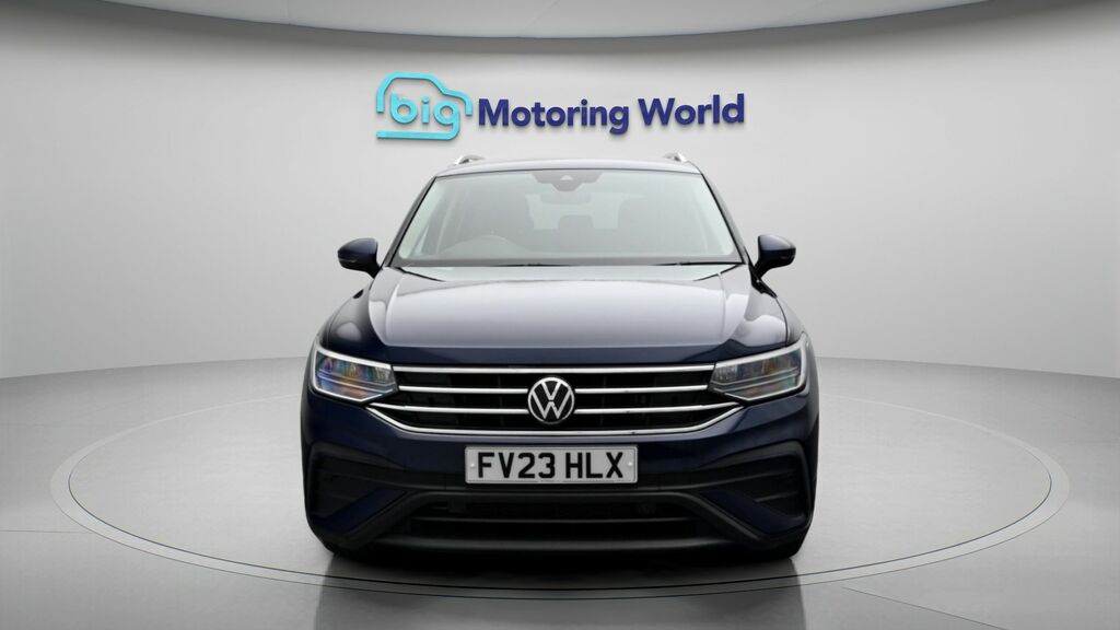 Volkswagen Tiguan Allspace Life FV23HLX Blue #2