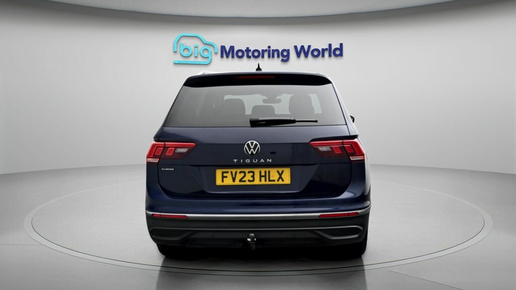 Volkswagen Tiguan Allspace Life FV23HLX Blue #6