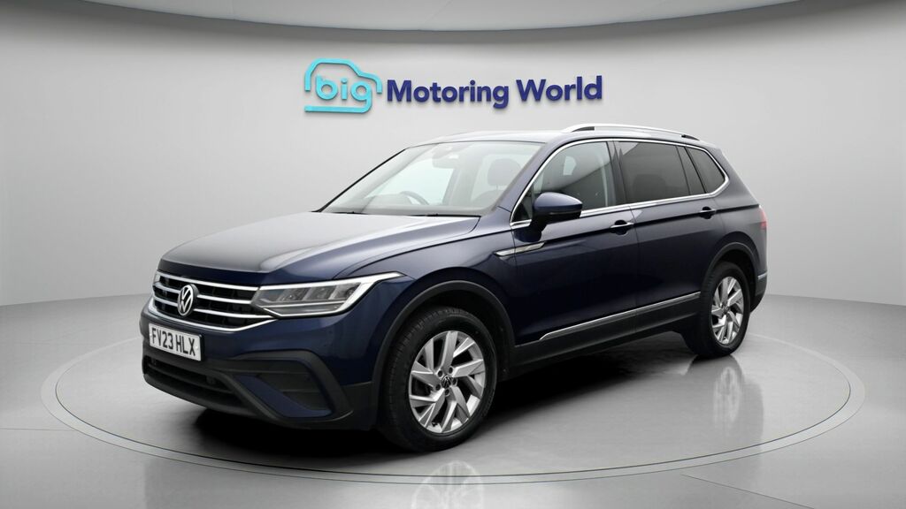 Volkswagen Tiguan Allspace Life FV23HLX Blue #3