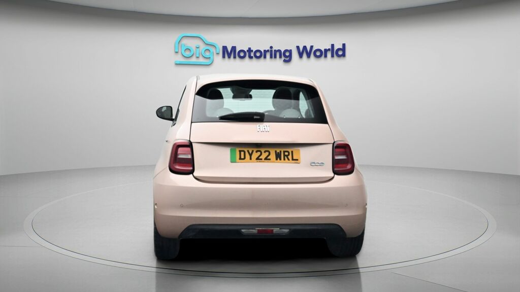 Fiat 500E La Prima Gold #6