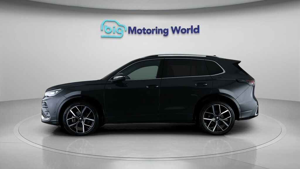 Volkswagen Tiguan R-line BT24HFX Grey #4