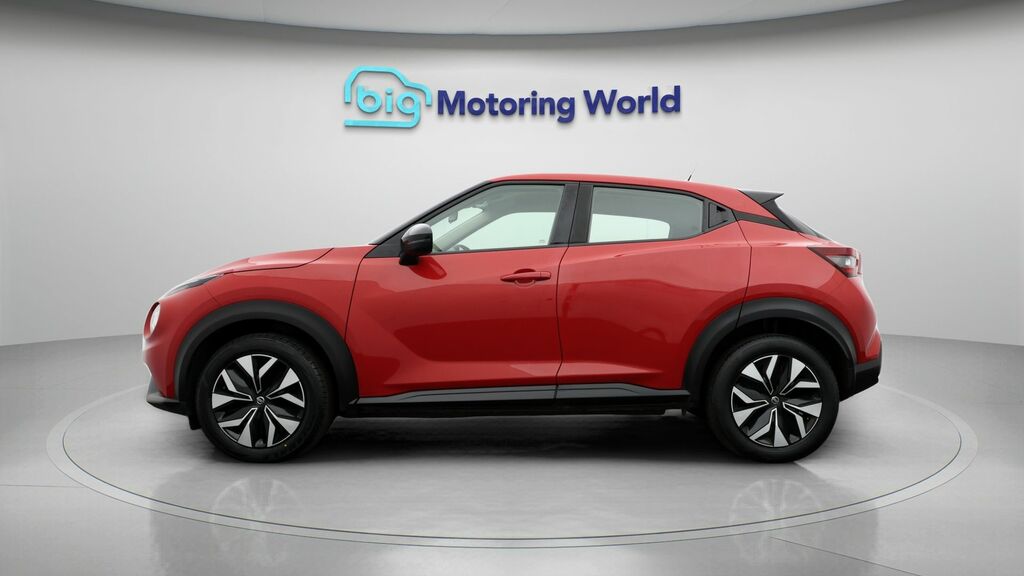 Nissan Juke Acenta Red #4