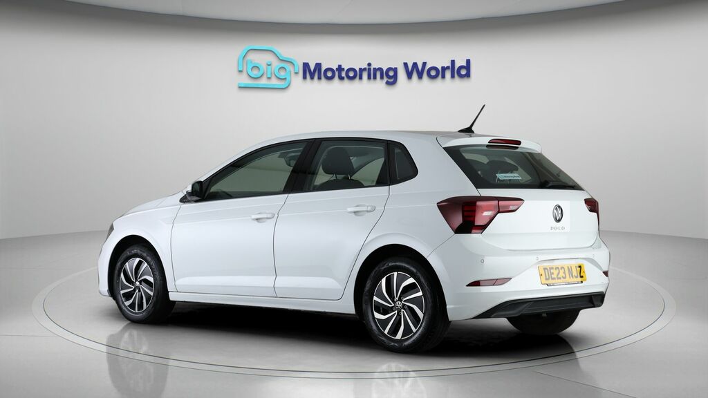 Volkswagen Polo Life DE23NJZ White #5