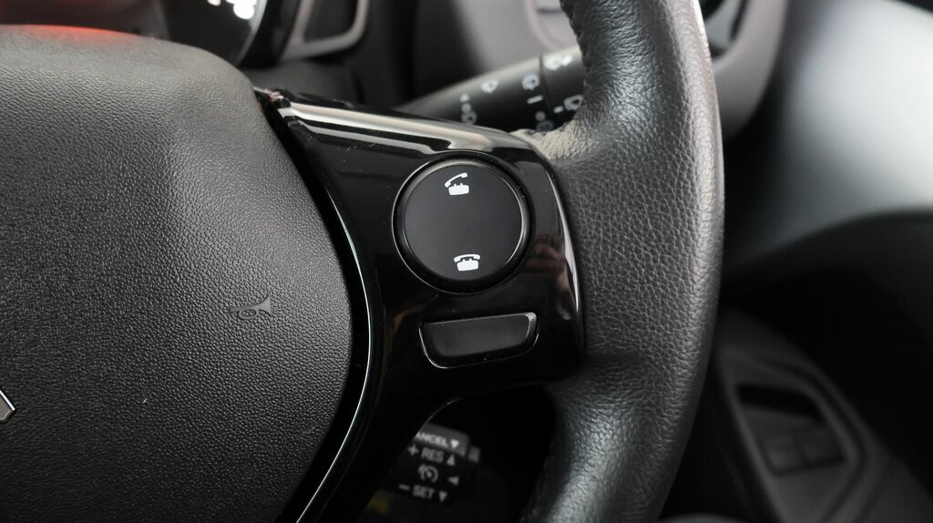 Peugeot 108 1.0 Active White #20