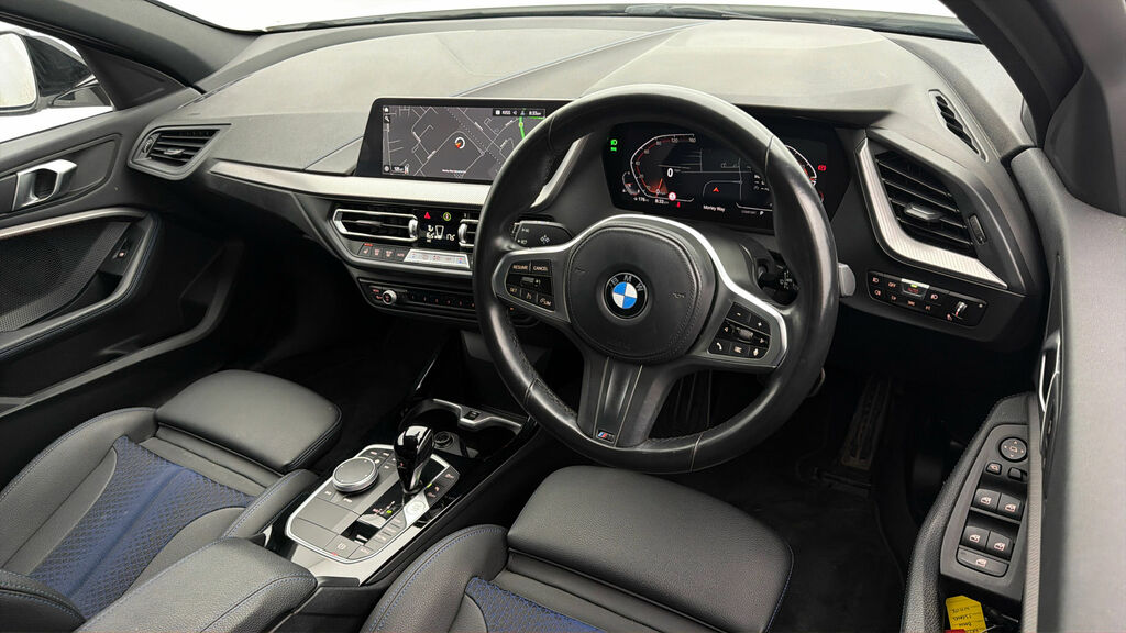 BMW 1 Series M135i Xdrive Step 2023 White #9