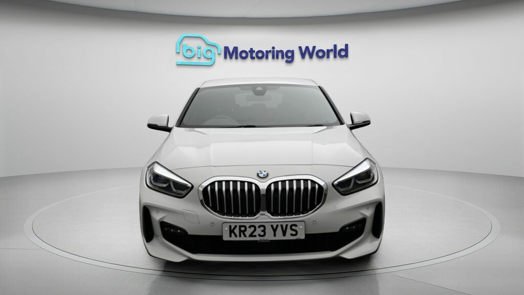 BMW 1 Series M Sport White #2