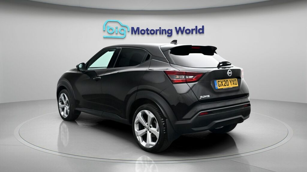 Nissan Juke Tekna Black #5