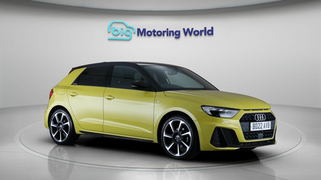Audi A1 Black Edition Yellow