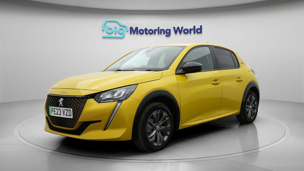 Peugeot e-208 Active Premium Yellow #3