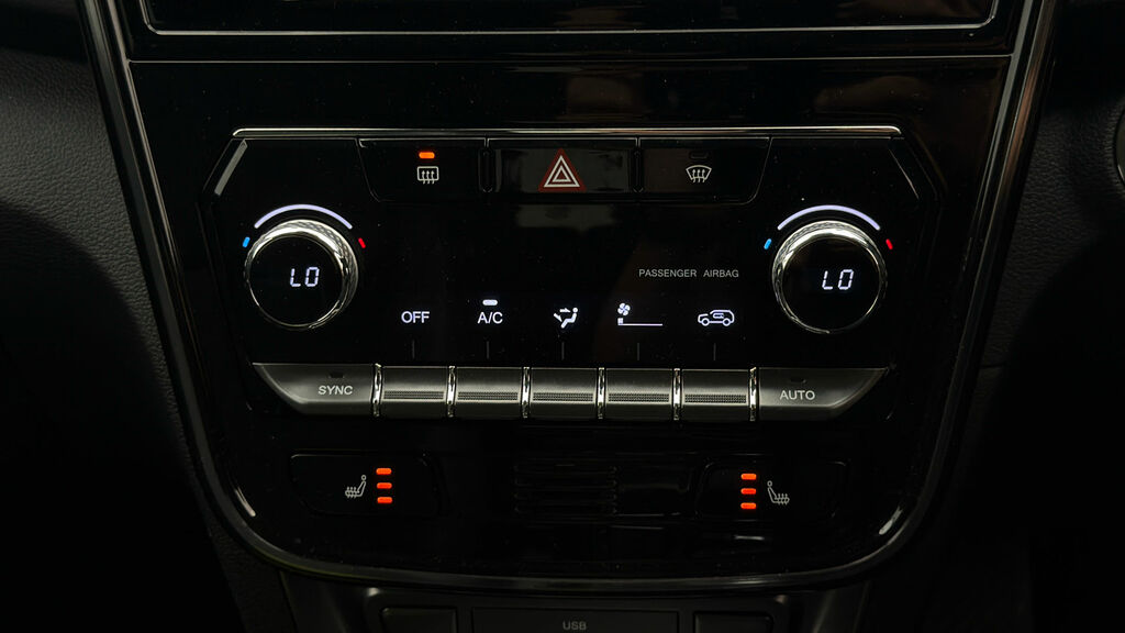 SsangYong Tivoli Ultimate Nav Grey #11