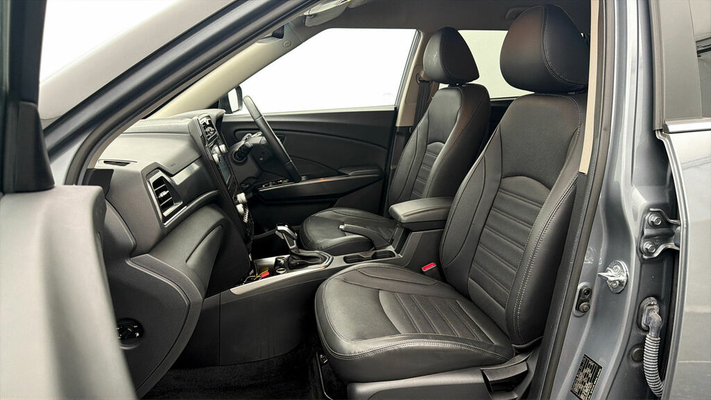 SsangYong Tivoli Ultimate Nav Grey #13