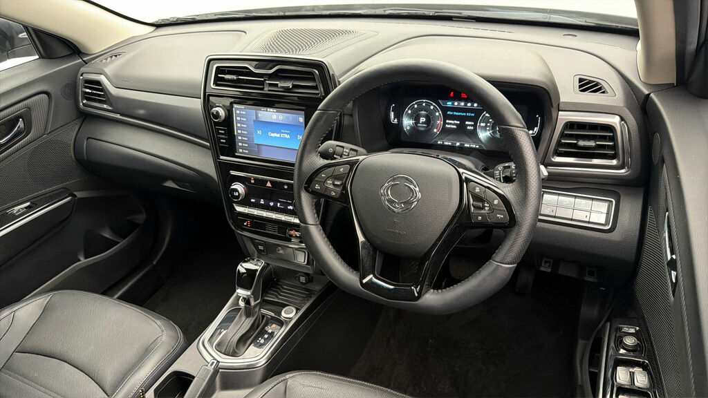 SsangYong Tivoli Ultimate Nav Grey #9