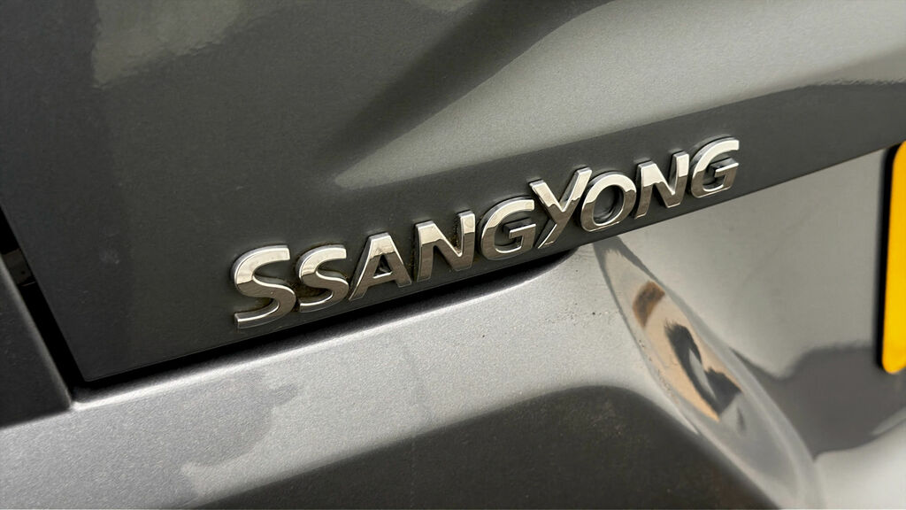 SsangYong Tivoli Ultimate Nav Grey #20