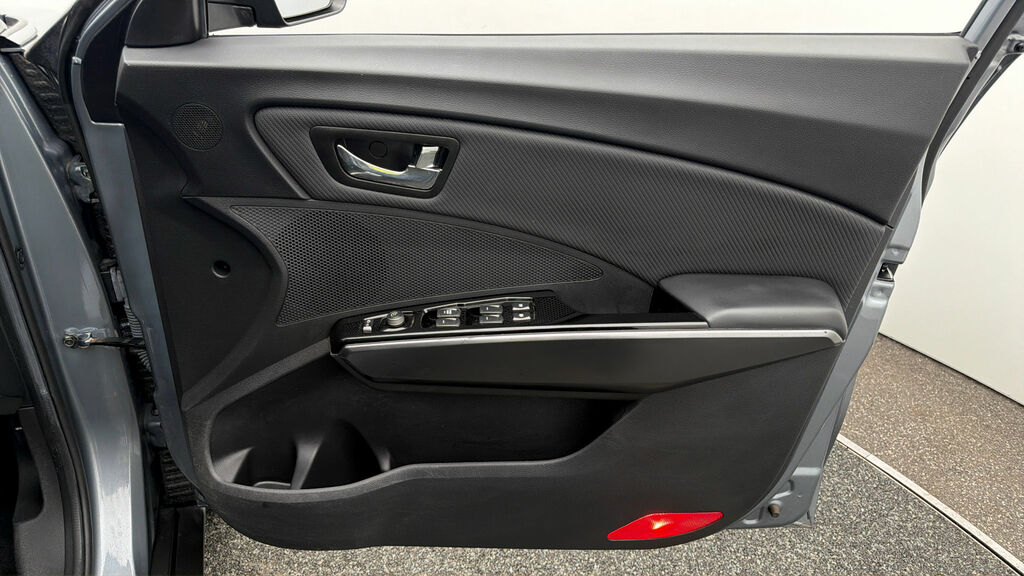 SsangYong Tivoli Ultimate Nav Grey #14