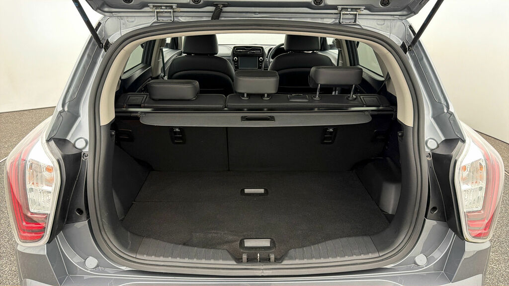 SsangYong Tivoli Ultimate Nav Grey #16