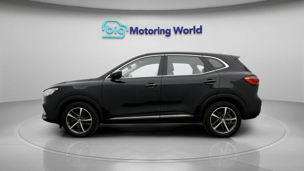 MG HS Excite Black #4