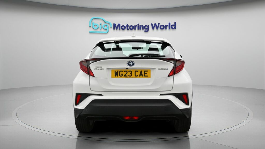 Toyota C-Hr Icon White #6