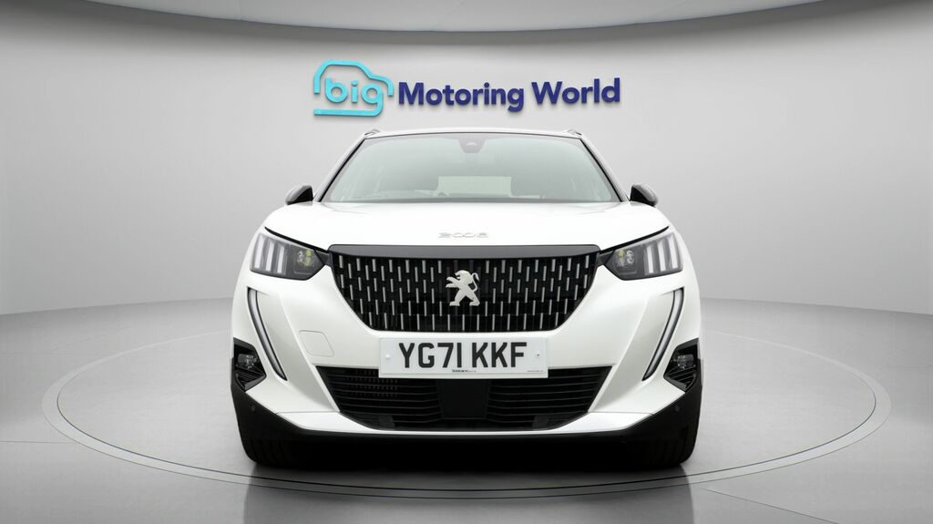 Peugeot 2008 Gt White #2