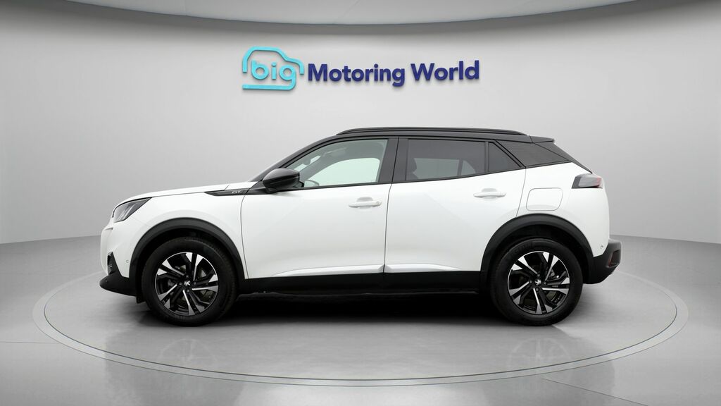 Peugeot 2008 Gt White #4