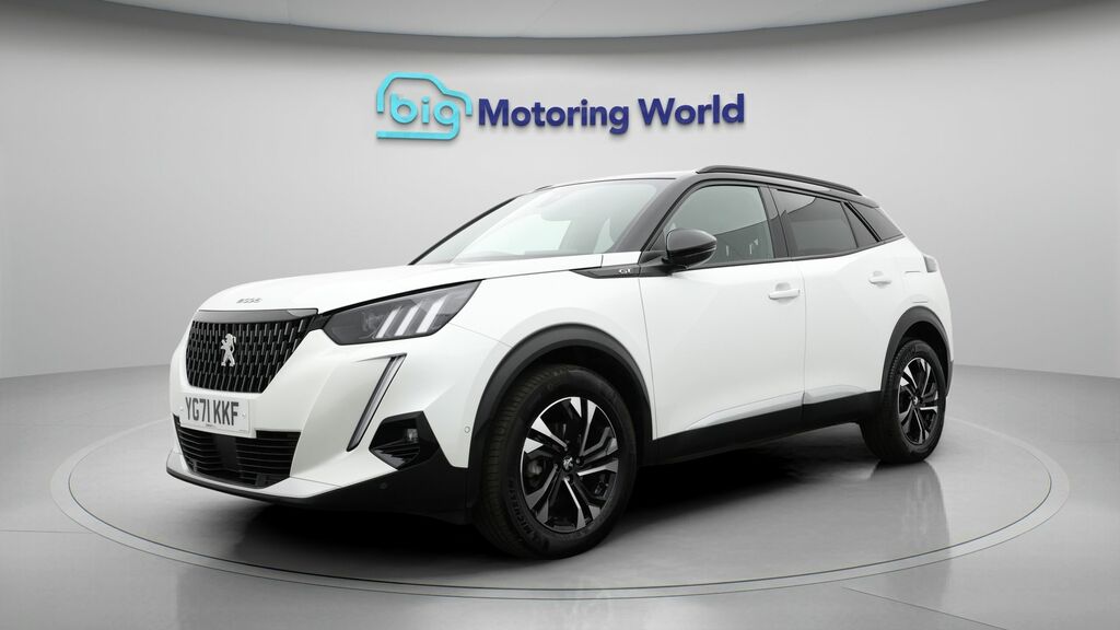 Peugeot 2008 Gt White #3