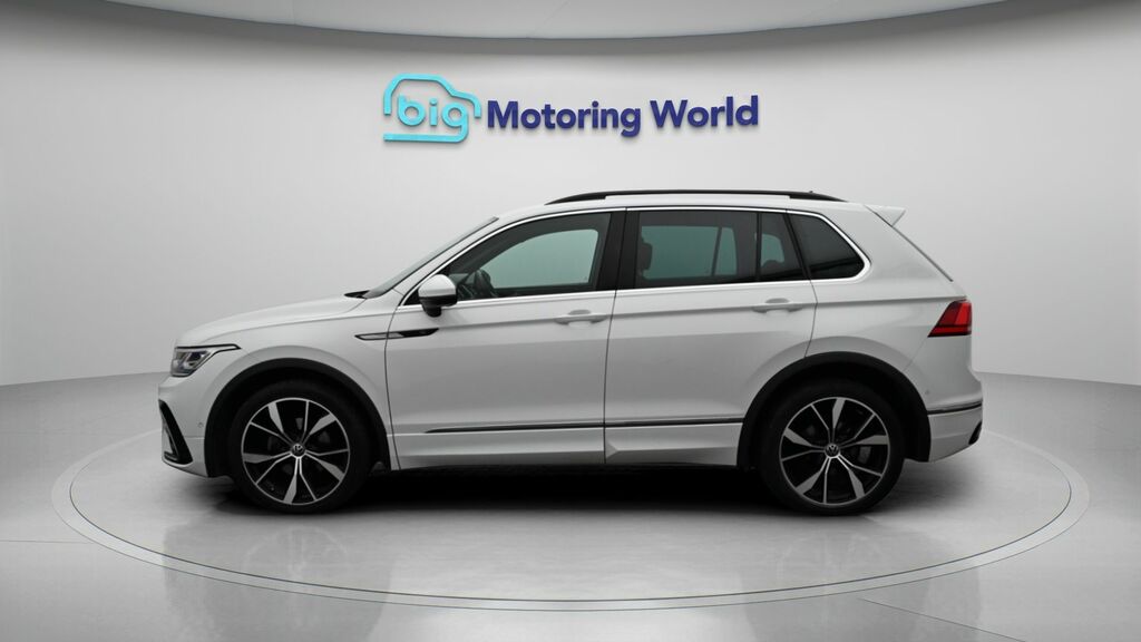 Volkswagen Tiguan R-line RK72YBE White #4