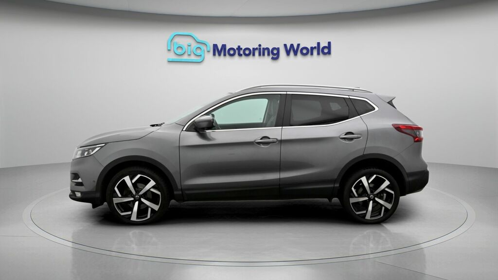Nissan Qashqai Tekna Grey #4