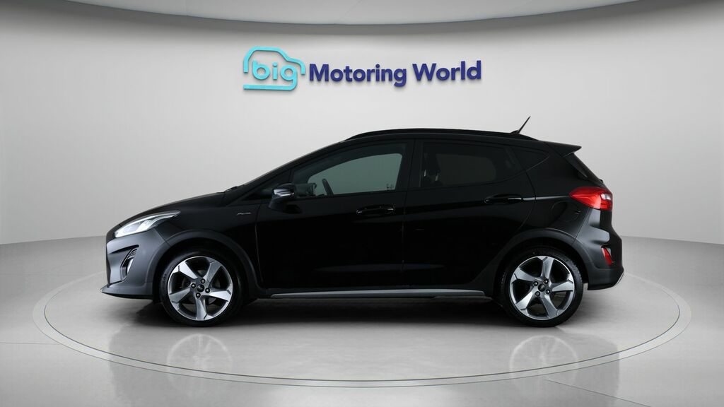 Ford Fiesta Active Edition Black #4