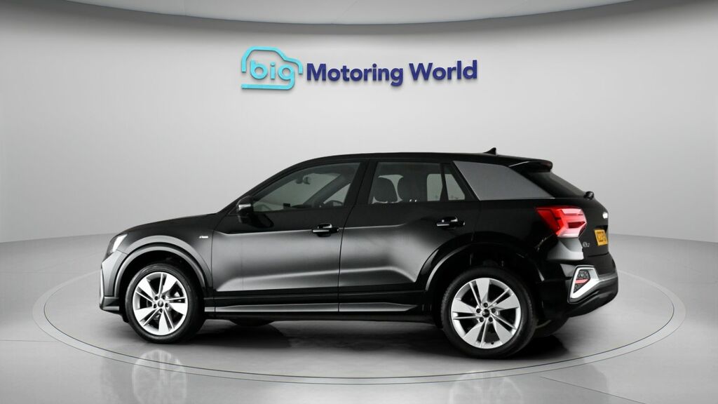 Audi Q2 S Line KD23FOH Black #5