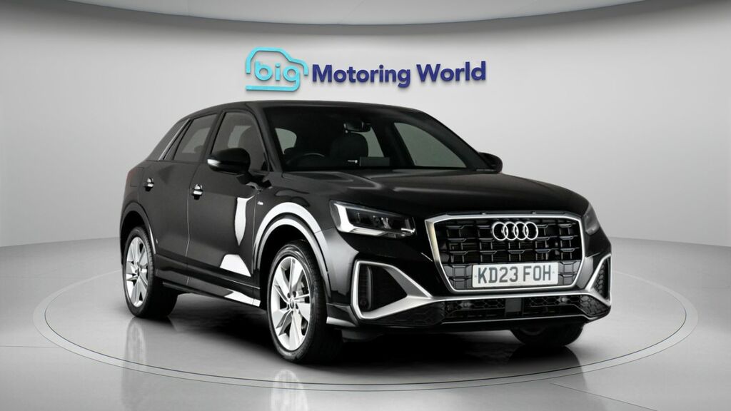 Audi Q2 S Line KD23FOH Black #2