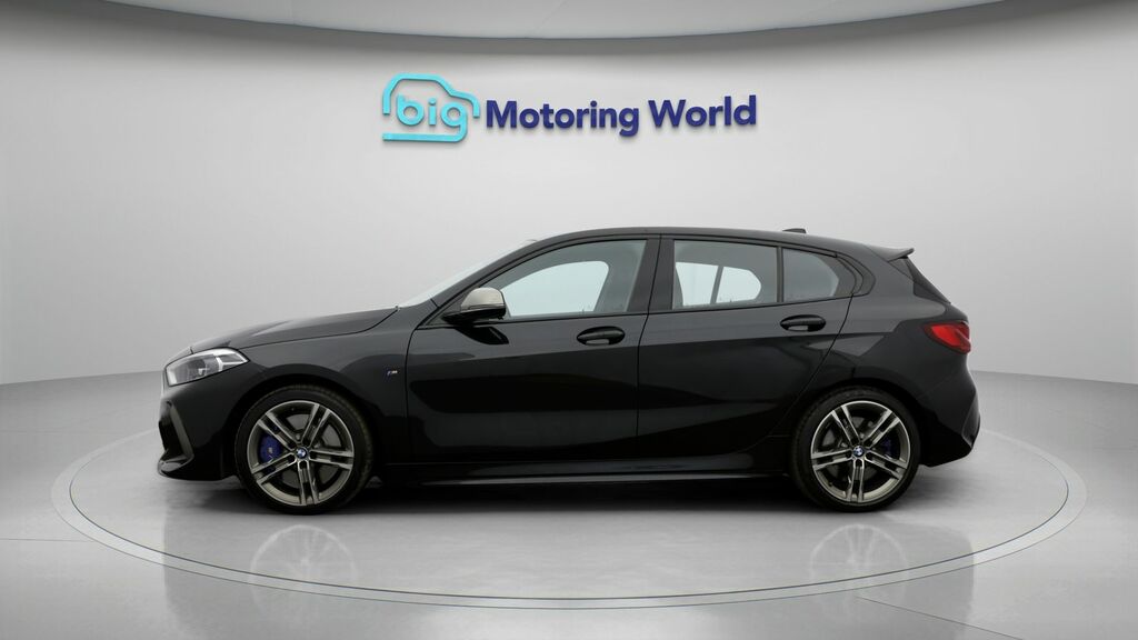 BMW 1 Series Xdrive Auto HK22HTO Black #4