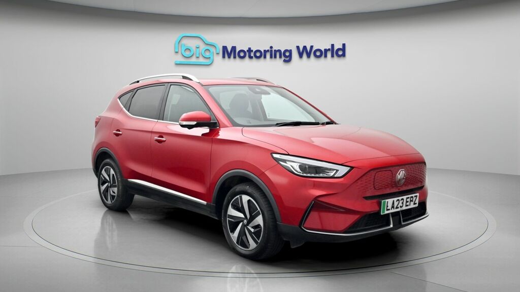 MG ZS Trophy Long Range Red