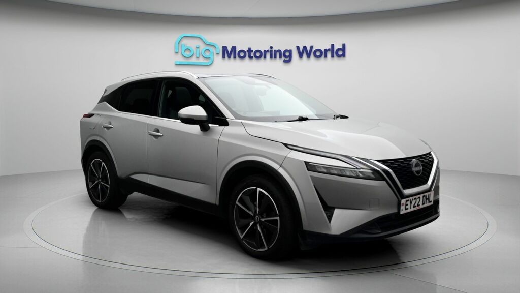 Nissan Qashqai Tekna EY22DHL Silver